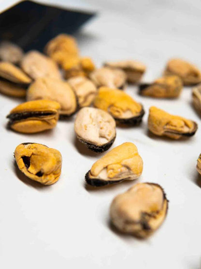 Doggo Hearts Freeze Dried Blue Mussels Small Bag (50g) - Tail Blazers Etobicoke