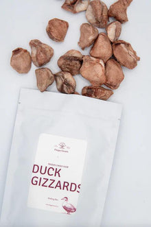Doggo Hearts Freeze Dried Duck Gizzards Large Bag (150g) - Tail Blazers Etobicoke